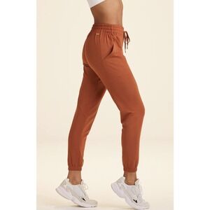 ALALA Off Duty Sweatpant Drawstring Waist Joggers Pockets Orange Size Small